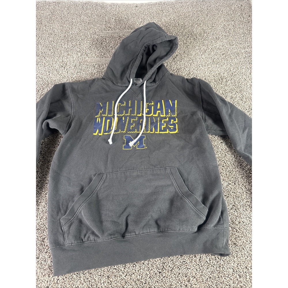 pro edge Men's Hoodie University Of Michigan Size M